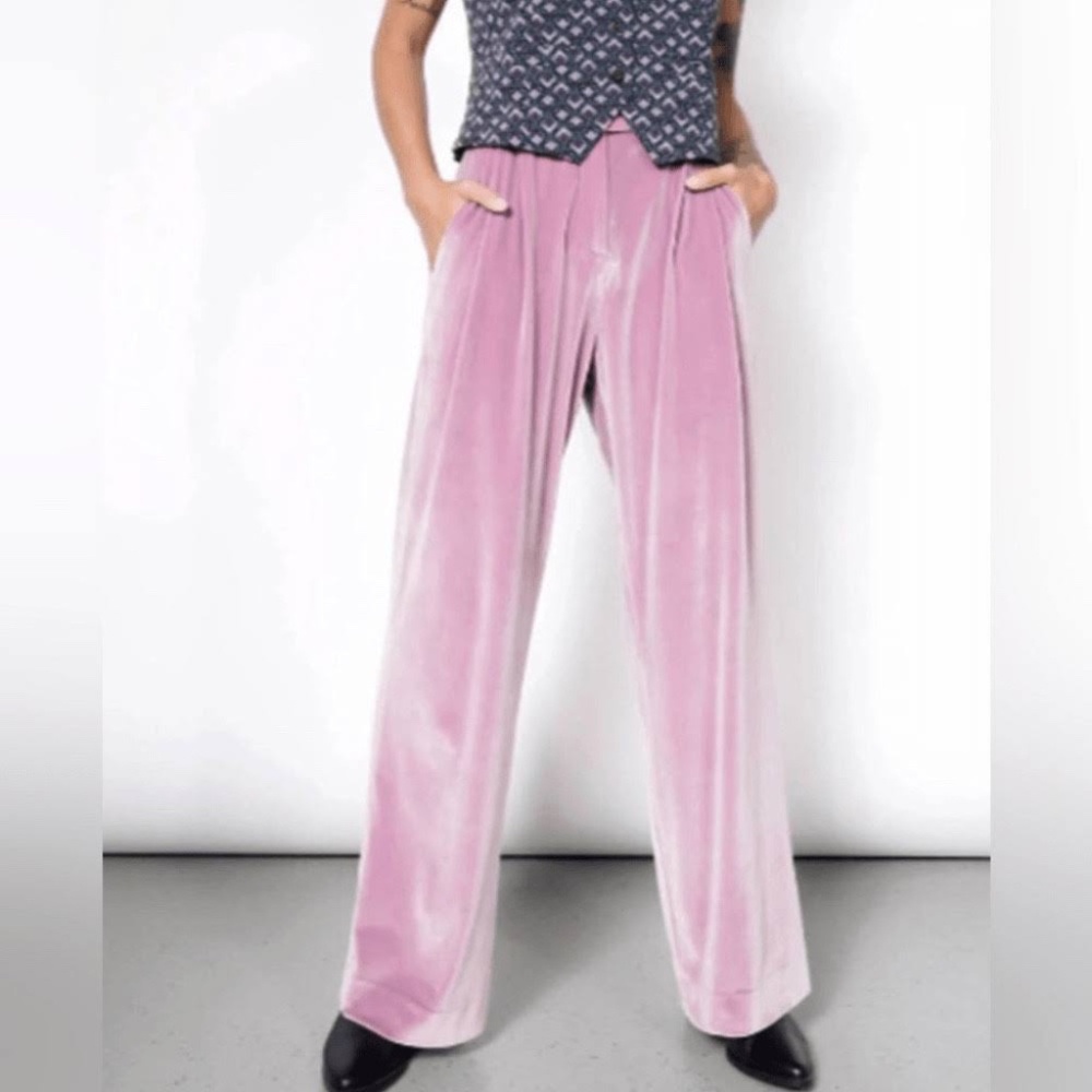 Wildfang The Empower Velvet Wide Leg Trouser in Mauve size 10